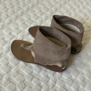 Boutique 9 suede leather sandals size 7